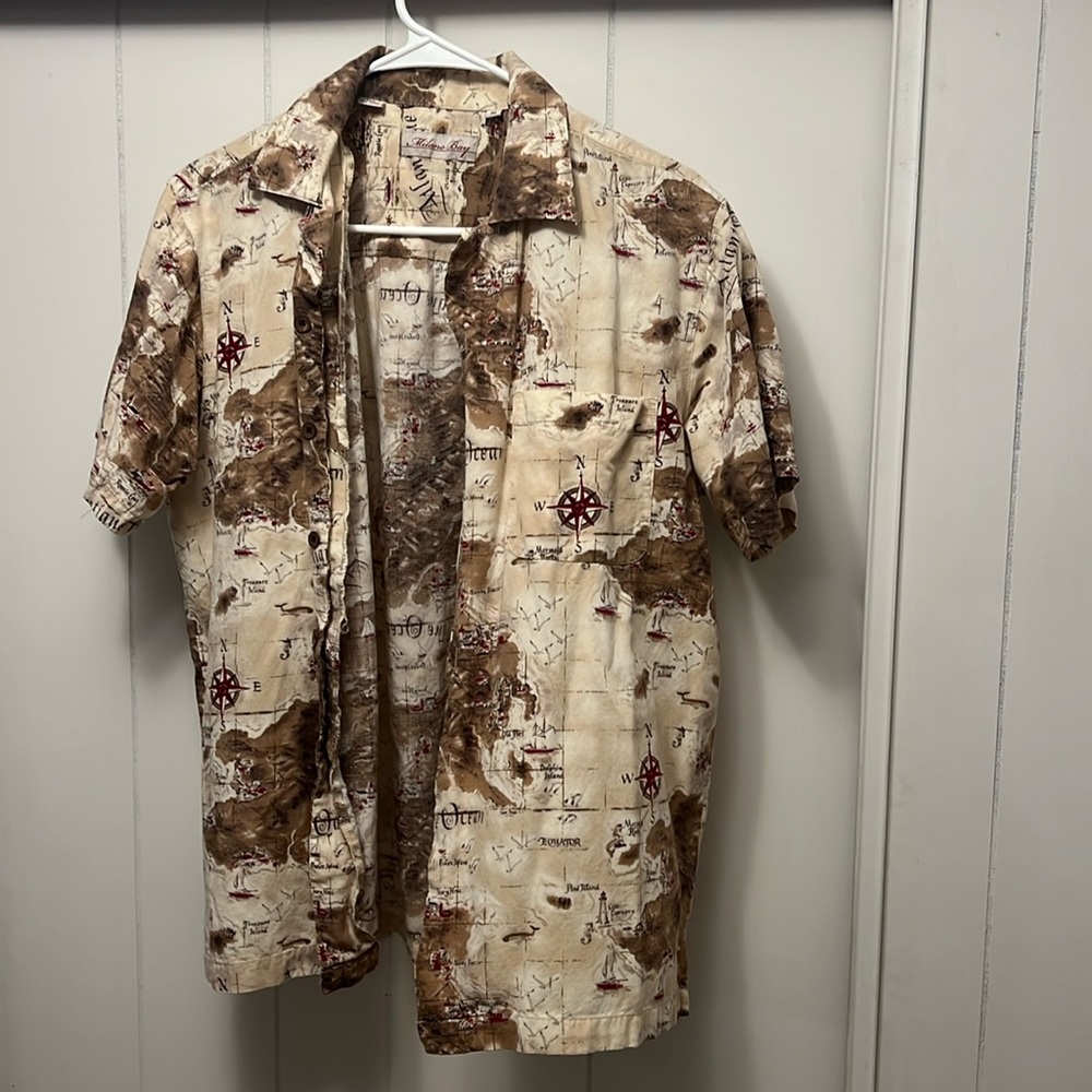 Milano bay medium short sleeve button up shirt maps Atlantic Ocean